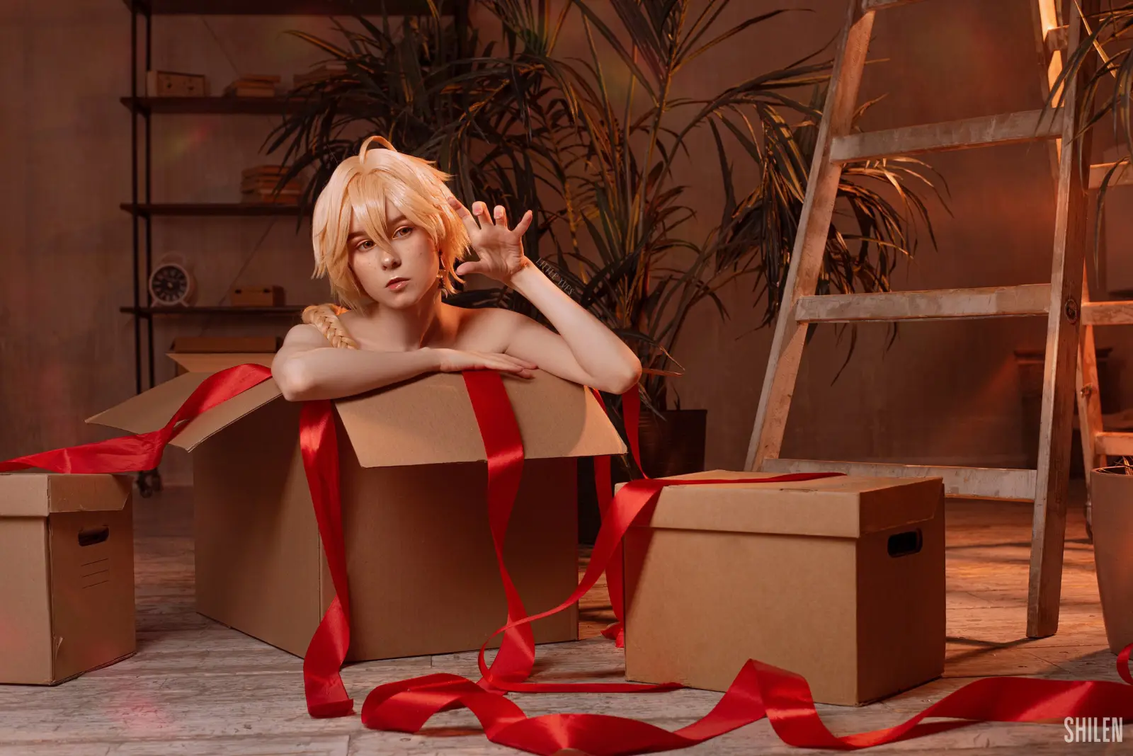 Lil Yves Nude Cosplay Tease - Распаковка Подарка