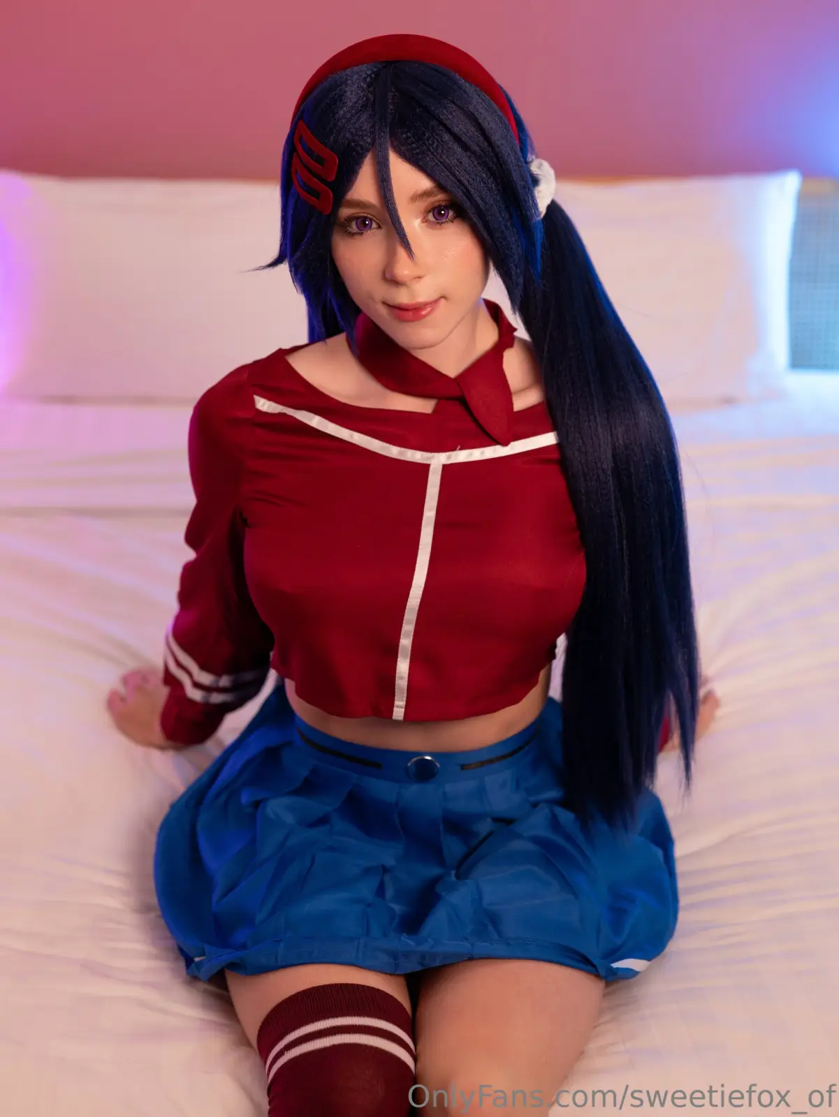 Sweetie Fox в косплее: синие волосы, блонд и рыжая